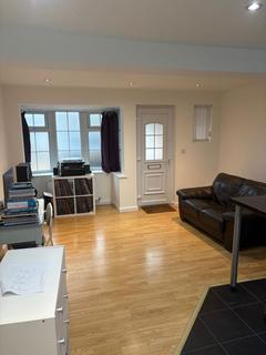1 bedroom apartment to rent, Park Road, Beeston, Nottingham, NG9 4DA