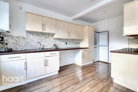 5 bedroom terraced house for sale, Chapel Road, London