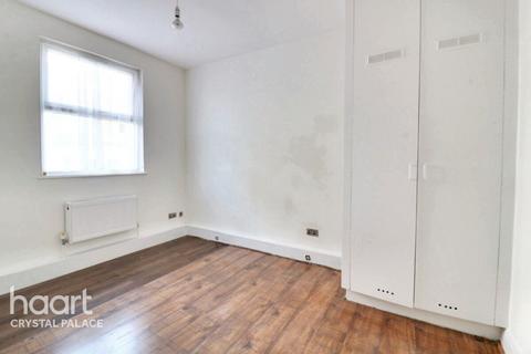 undefined, Chapel Road, LONDON