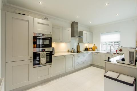 3 bedroom townhouse for sale, Southfield Drive, Yeovil