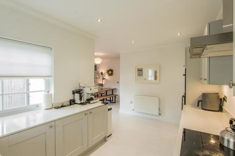 3 bedroom townhouse for sale, Southfield Drive, Yeovil