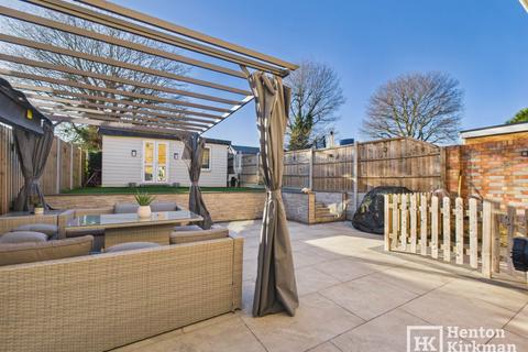3 bedroom terraced house for sale, Ganels Road, Billericay