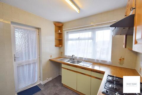 2 bedroom detached bungalow for sale, Magpie Road, Eastbourne BN23