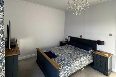 2 bedroom terraced house for sale, East Street, Lightcliffe