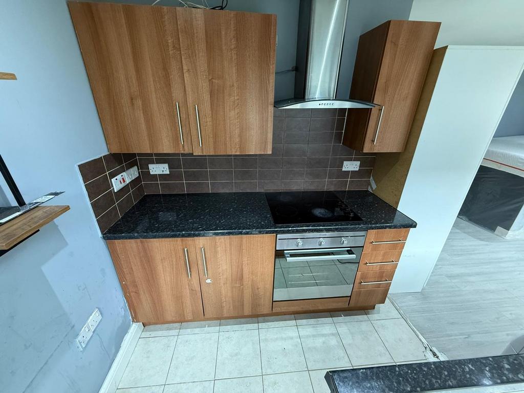 Studio Flat