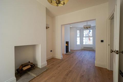 3 bedroom end of terrace house for sale, Emmanuel Road, Hastings