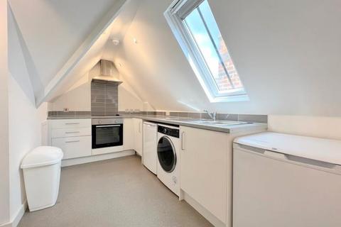 2 bedroom flat to rent, East Churchfield Road, Acton