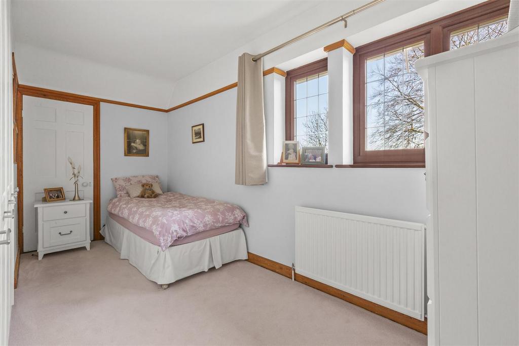15 Pretoria Rd, HP13 6 QW-2.jpg