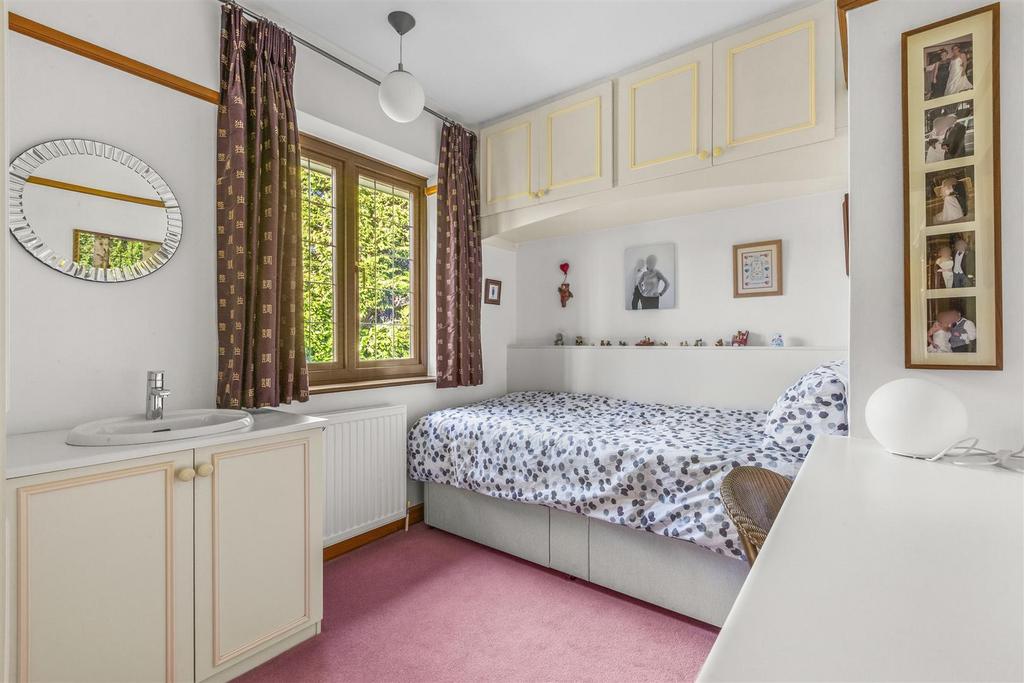 15 Pretoria Rd, HP13 6 QW-1.jpg