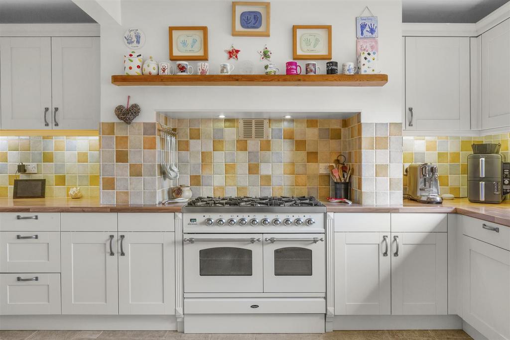15 Pretoria Rd, HP13 6 QW-17.jpg