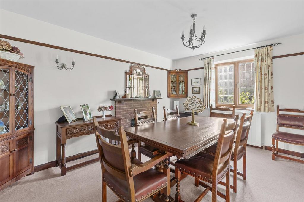 15 Pretoria Rd, HP13 6 QW-7.jpg