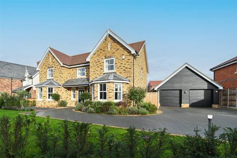 4 bedroom detached house for sale, Lady Nelson Gardens, Thorpe-Le-Soken