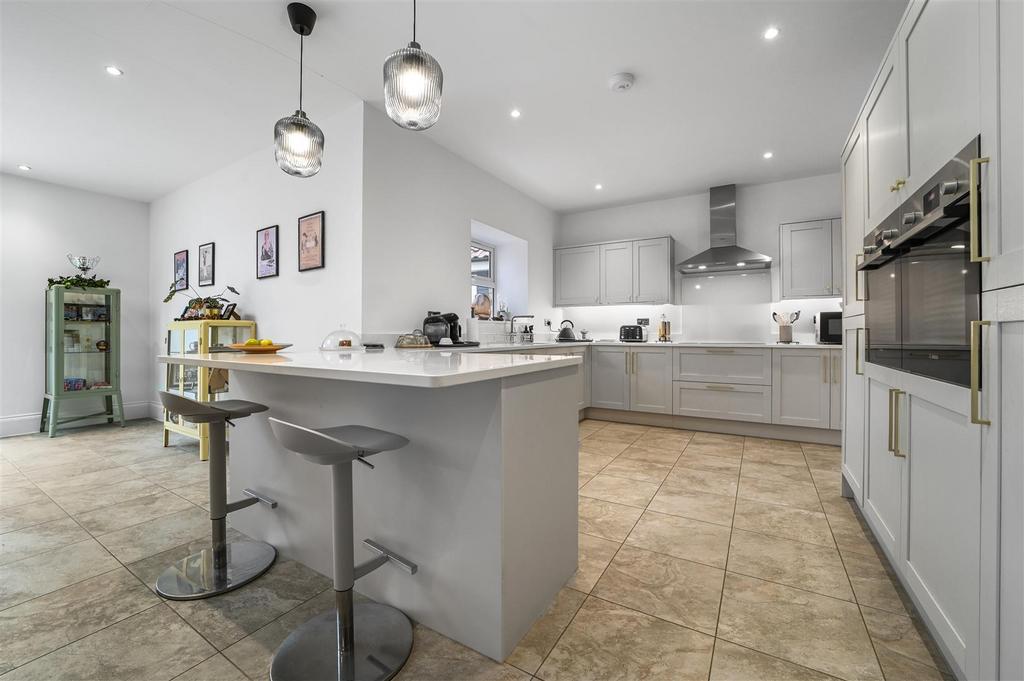 Kitchen dining family room