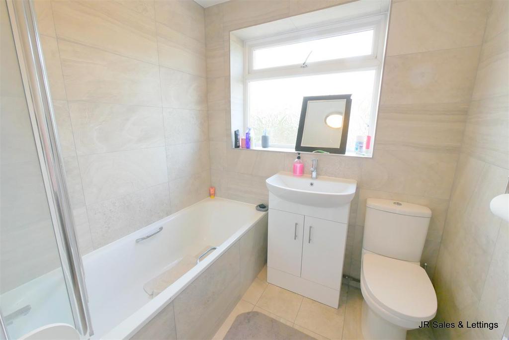 Upstairs Bathroom