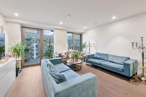3 bedroom apartment for sale, Western Gateway, London, E16