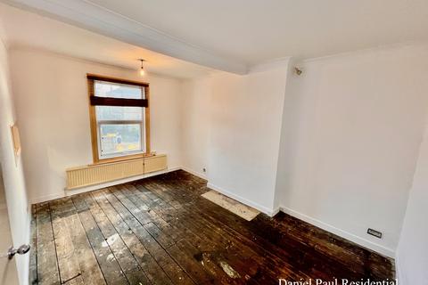 1 bedroom flat for sale, Mount Park Road