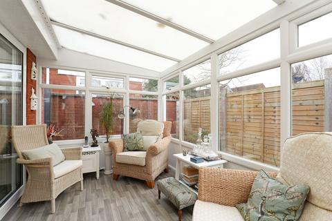 2 bedroom semi-detached bungalow for sale, Summerlands, Bristol BS48