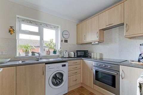 2 bedroom semi-detached bungalow for sale, Summerlands, Bristol BS48