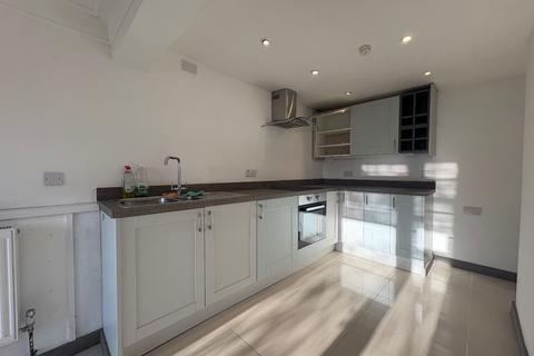 3 bedroom terraced house to rent, Charles Street, Rhymney, Tredegar