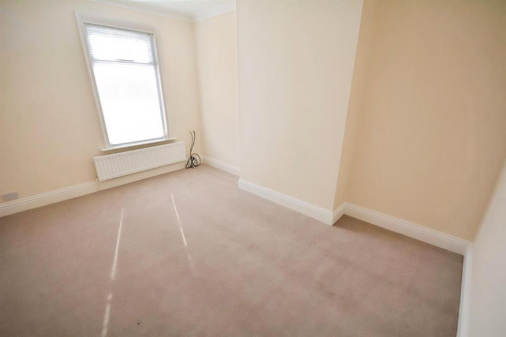 B402eab5-Bedroom 20 Two 20.jpg
