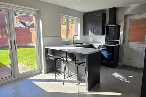 3 bedroom semi-detached house for sale, Southwell Close, Melton Mowbray, LE13