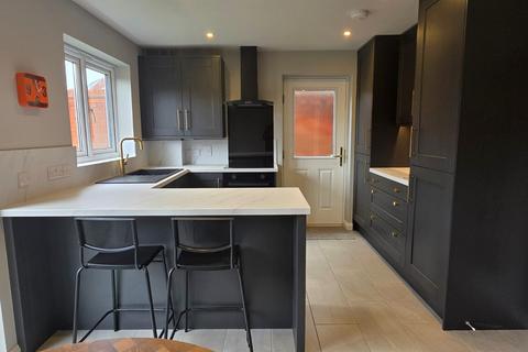 3 bedroom semi-detached house for sale, Southwell Close, Melton Mowbray, LE13