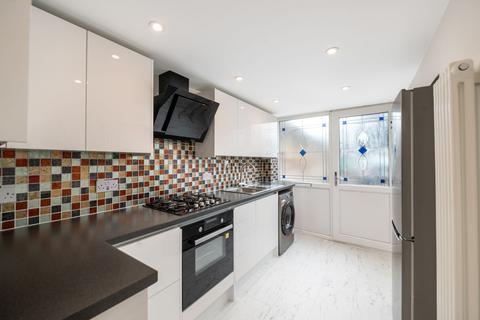3 bedroom ground floor flat for sale, Croydon Road, Reigate, RH2 0LY