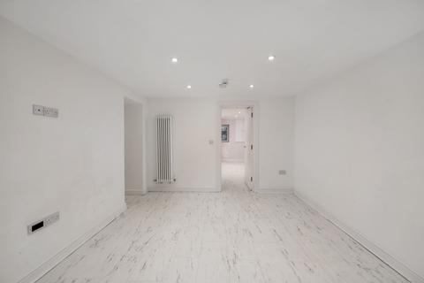 3 bedroom ground floor flat for sale, Croydon Road, Reigate, RH2 0LY