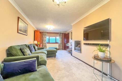 4 bedroom semi-detached house for sale, Viney Close, Peterborough PE1