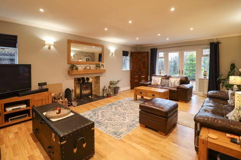4 bedroom detached bungalow for sale, West Winch, King's Lynn, Norfolk, PE33