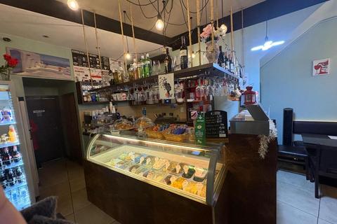 1 bedroom house to rent, High Street, Acton