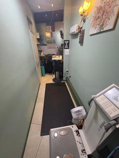 1 bedroom house to rent, High Street, Acton