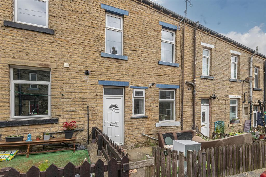 23 - 18 Claremont Street HX6 2 PD.jpg