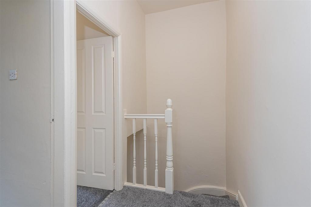 17 - 18 Claremont Street HX6 2 PD.jpg