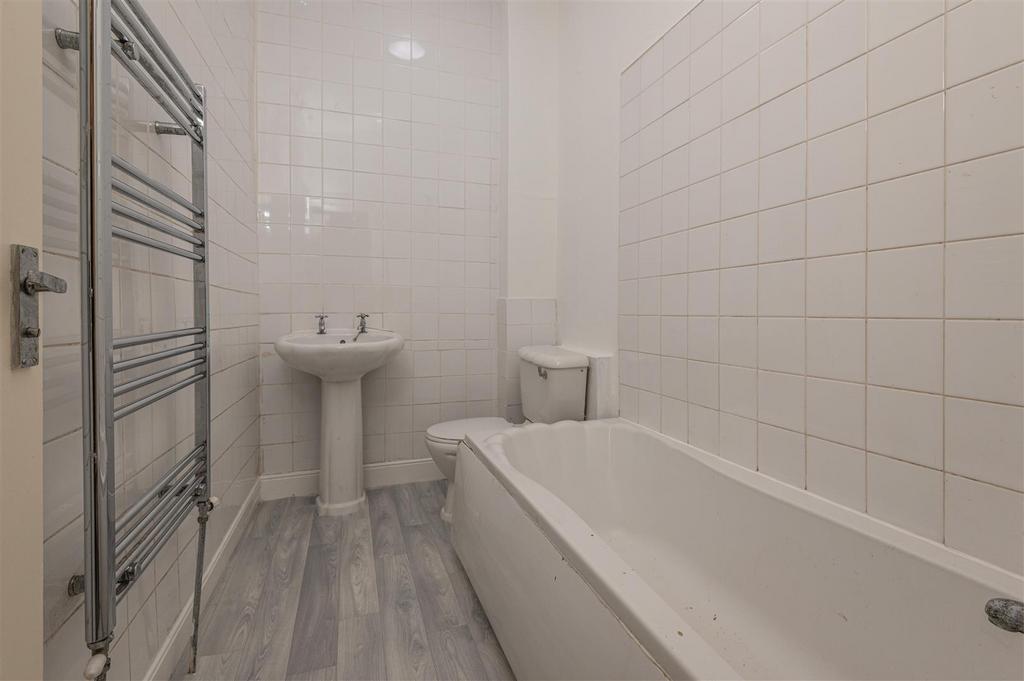 19 - 18 Claremont Street HX6 2 PD.jpg