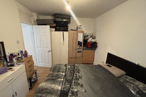 1 bedroom flat to rent, North End Road, HA9