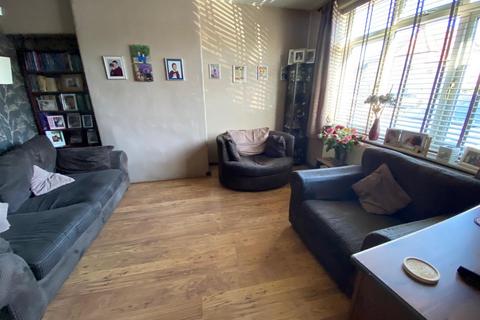 3 bedroom terraced house for sale, Campden Crescent, Dagenham