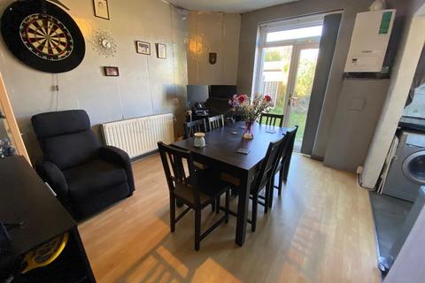 3 bedroom terraced house for sale, Campden Crescent, Dagenham