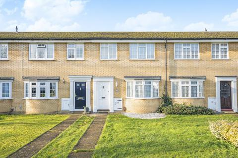 3 bedroom terraced house for sale, Hawksway, Staines-upon-Thames, TW18