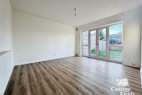 2 bedroom maisonette to rent, Eagle Close, Enfield, EN3