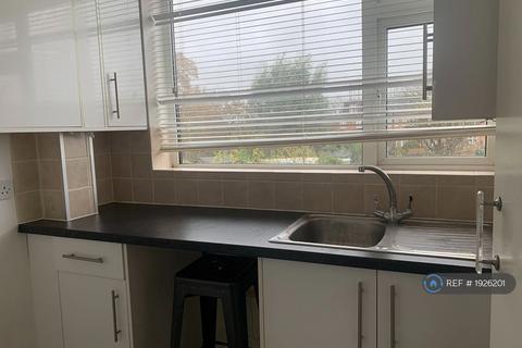 Studio to rent, Arthur Road, New Malden, KT3