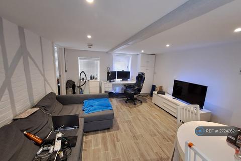 1 bedroom flat to rent, Weavers Yard, Farnham, GU9