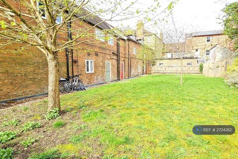 undefined, Weavers Yard, Farnham, GU9