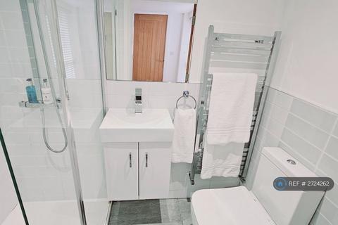 1 bedroom flat to rent, Weavers Yard, Farnham, GU9