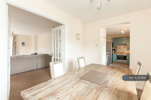 2 bedroom flat to rent, Huntingdon Place, Edinburgh, EH7