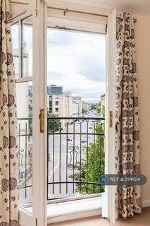 2 bedroom flat to rent, Huntingdon Place, Edinburgh, EH7