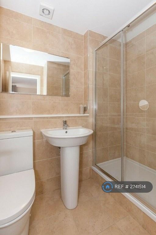 En Suite Bathroom