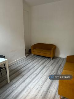 4 bedroom terraced house to rent, Coronation Street, Salford, M5
