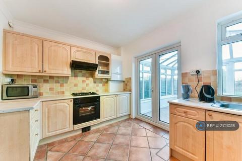 4 bedroom terraced house to rent, Carrington Road, Richmond, TW10