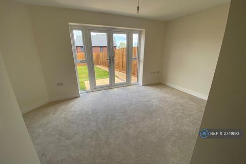 2 bedroom terraced house to rent, Clydesdale Avenue, Newcastle-Under-Lyme, ST5